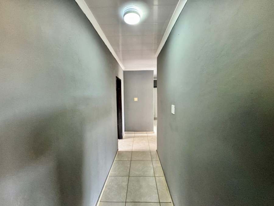 To Let Commercial Property for Rent in Wilgeboom A H North West